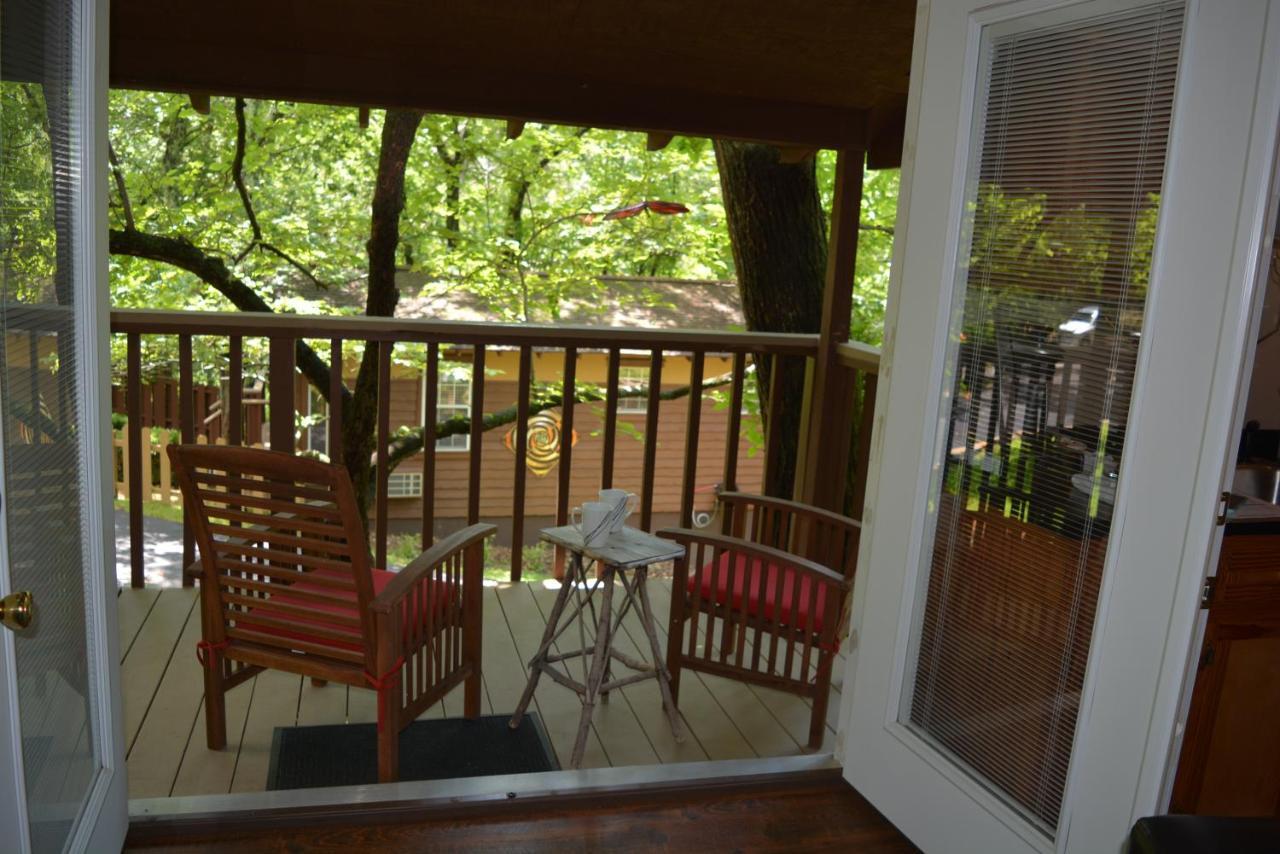 The Woods Cabins Eureka Springs Cameră foto